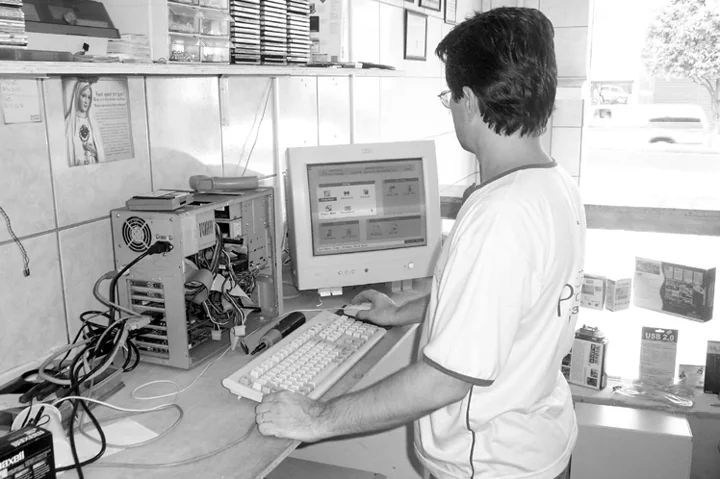 Atendimento técnico a um computador